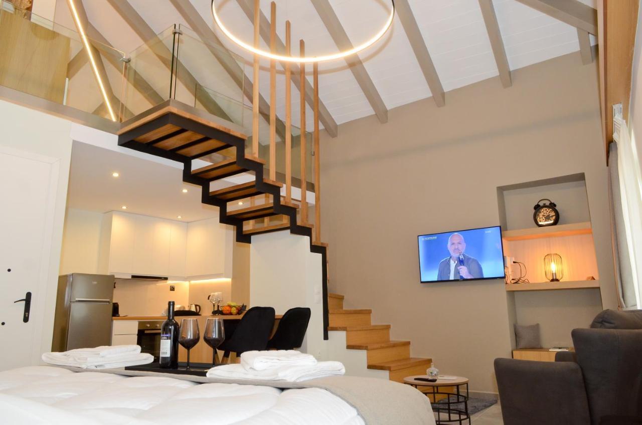 Roloi Suites نافبكْتوس المظهر الخارجي الصورة