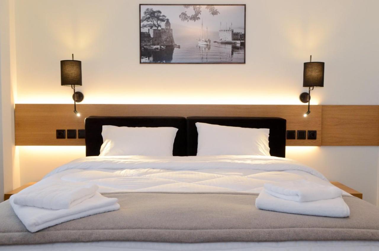 Roloi Suites نافبكْتوس المظهر الخارجي الصورة