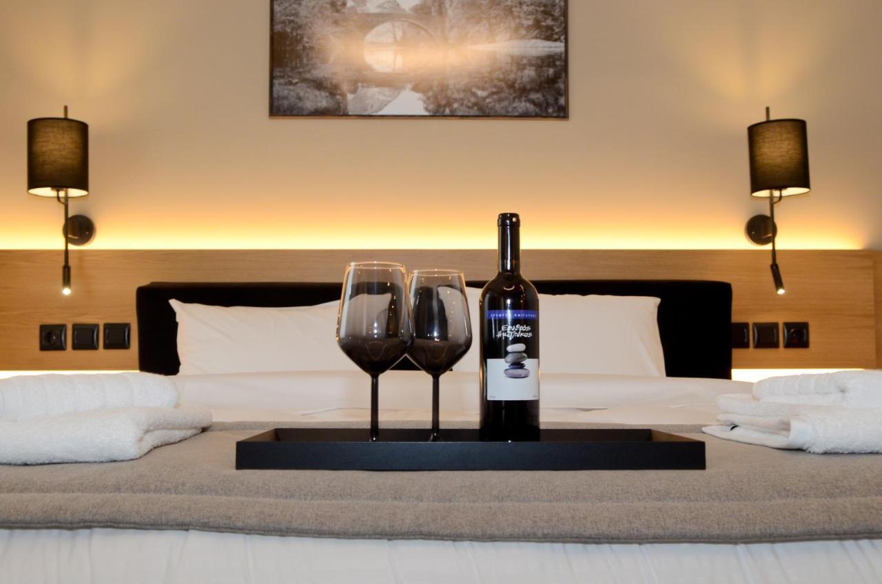 Roloi Suites نافبكْتوس المظهر الخارجي الصورة