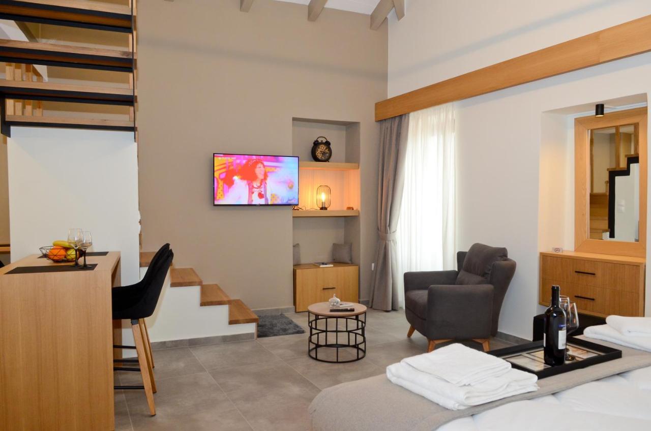 Roloi Suites نافبكْتوس المظهر الخارجي الصورة
